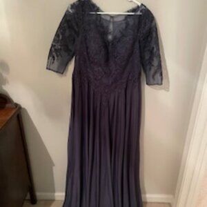Azazie Harriet Mother of Bride dress size 16- new with tags